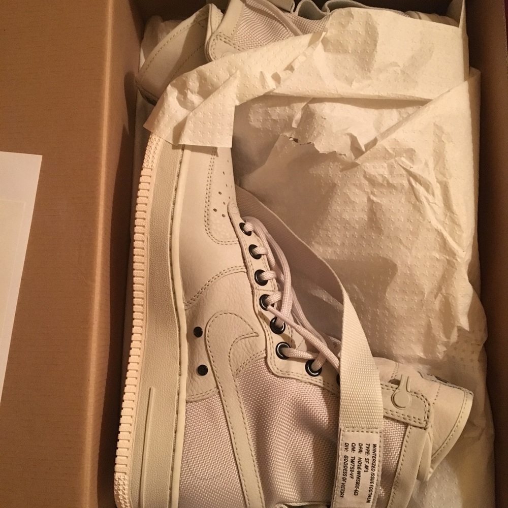 NIKE AF1 SF WOMENS SZ 6.5 - Picture 4 of 4